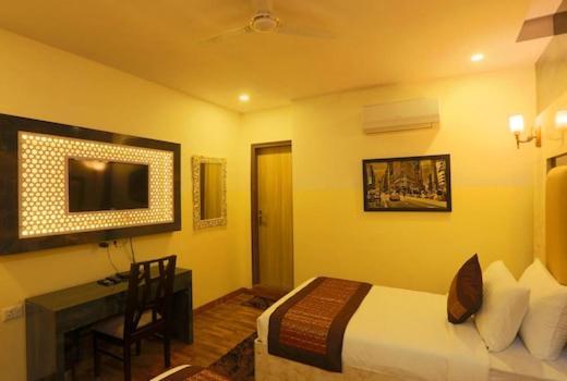 Hotel plazzo New Delhi Buitenkant foto