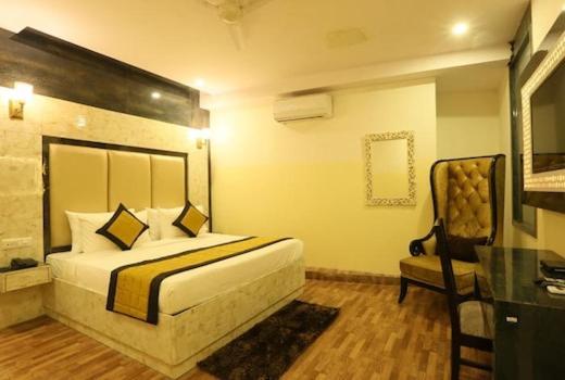 Hotel plazzo New Delhi Buitenkant foto