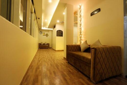 Hotel plazzo New Delhi Buitenkant foto